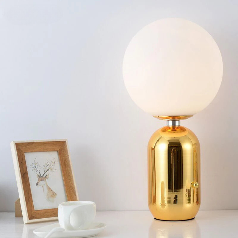 SphericalStyle - Elegant Glass Globe Lamp for Every Room