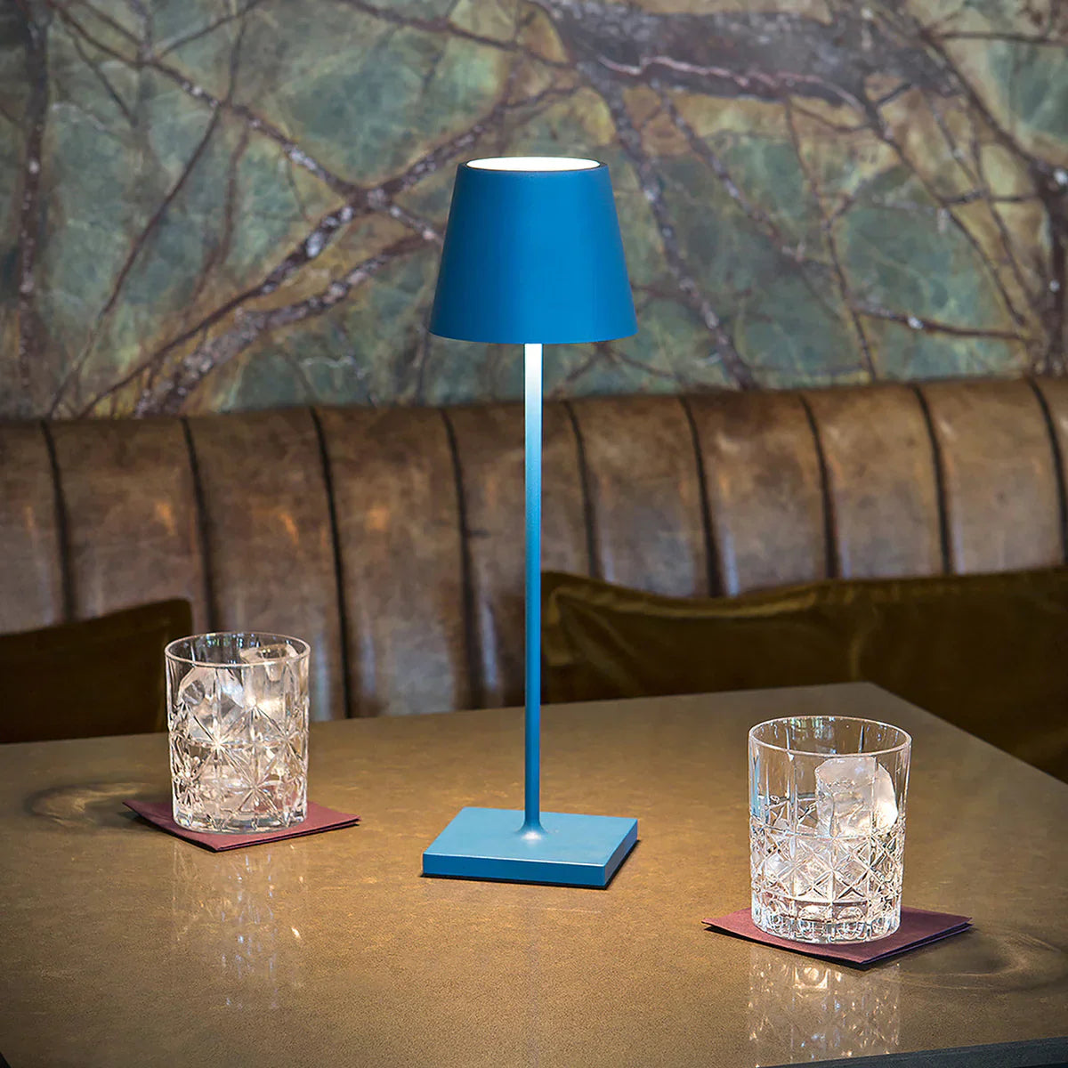 Zambrio - Elegant Rechargeable Wireless Table Lamp
