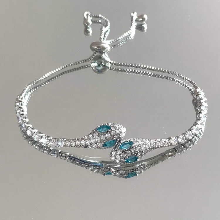 Lyra - Bracelet serpent en zircone et argent, mystique chic