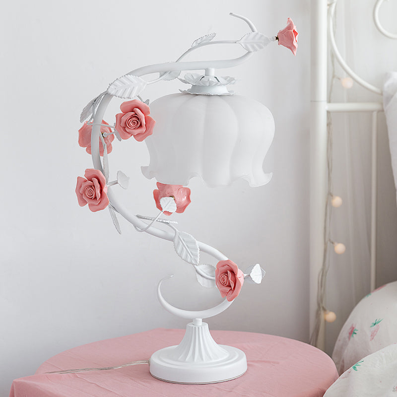 BellaStylish - Rose Lamp for a Romantic, Elegant Ambience