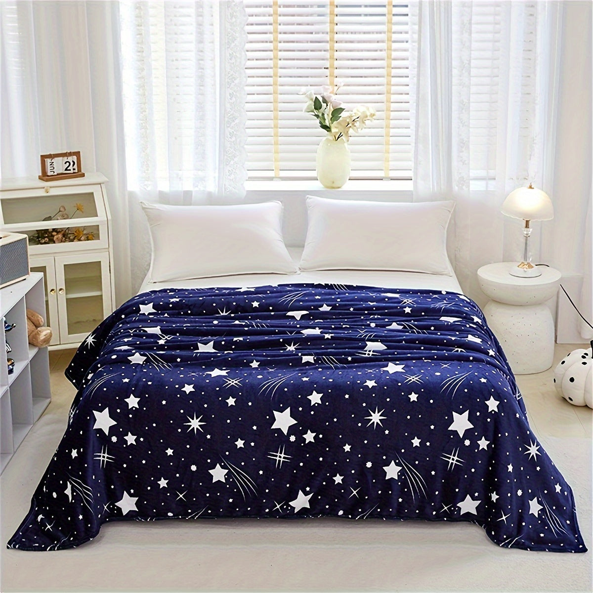 MeteorFleece - Soft Fleece Throw Blanket with Meteor Print