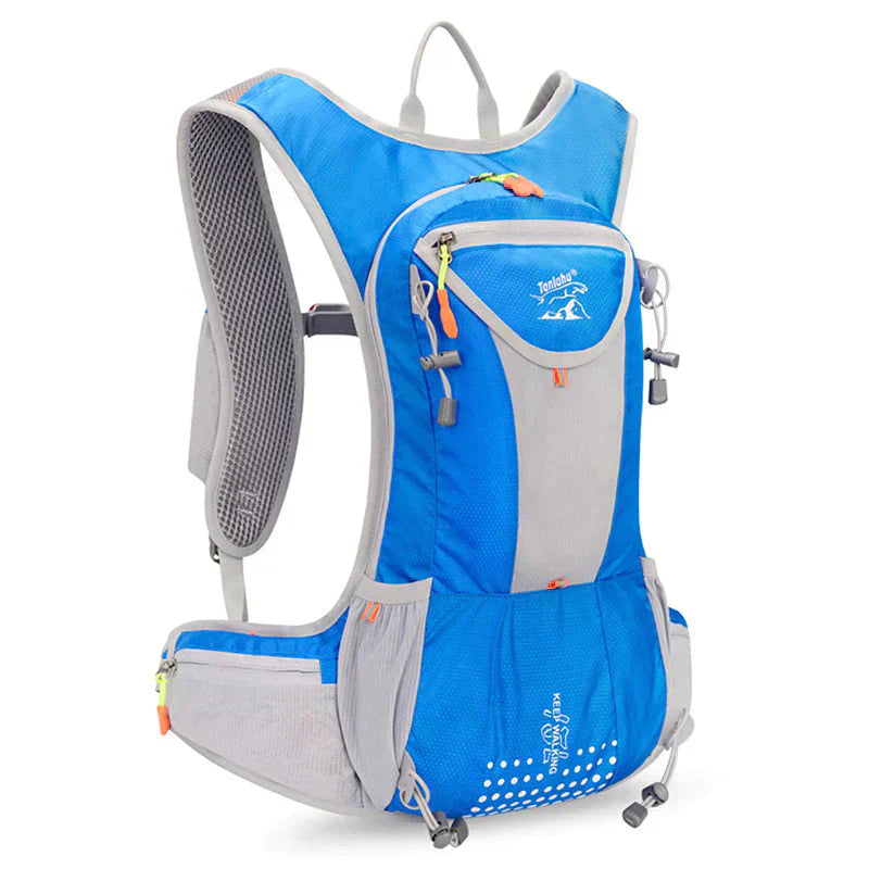 TravelLite - Ultralight Backpack with Integrated 2L Water Bladder