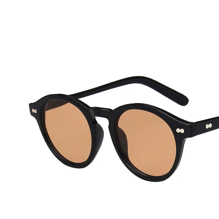 Natasha Shades - Lunettes de Soleil Rétro Élégantes