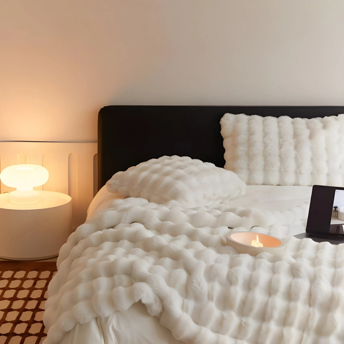 Fluff Bubble - Plush Faux Fur Blanket