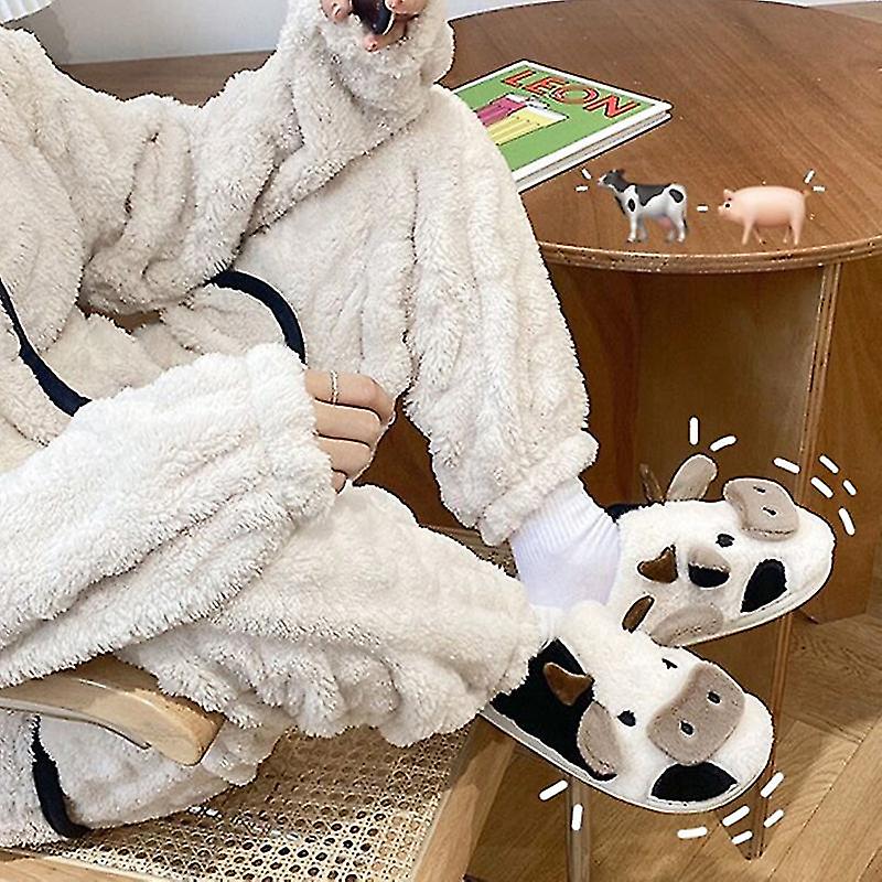 CozyCows - Luxury Warm Slippers with Non-Slip Sole
