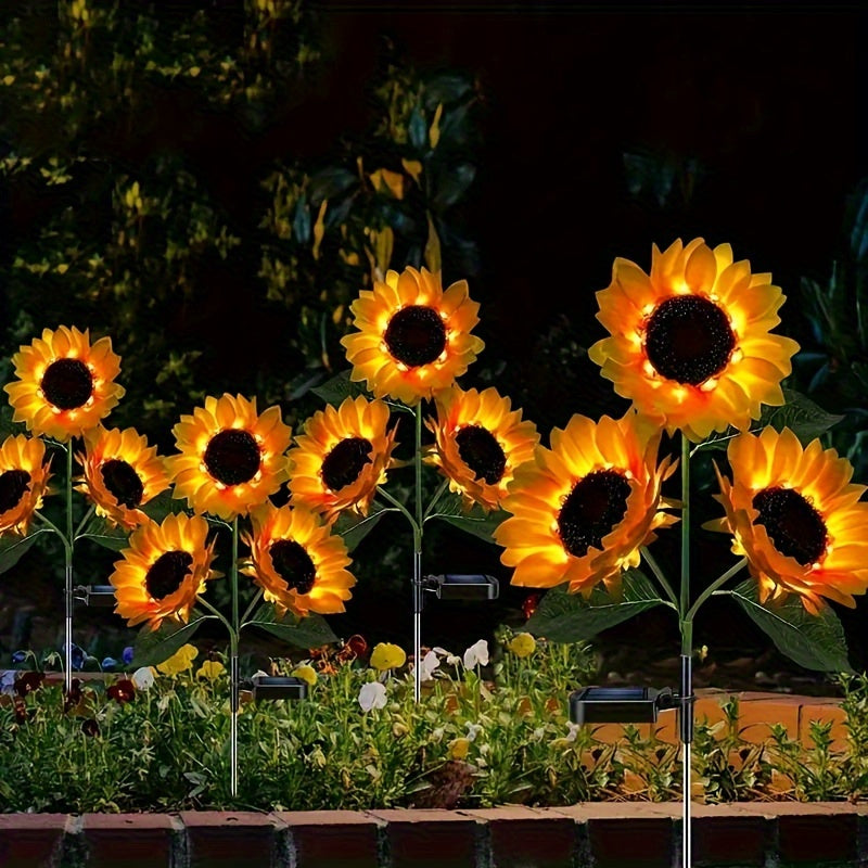 Wyldbloom - 3-Head Sunflower Solar Garden Lamp