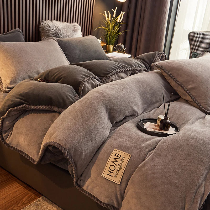 PlushHaven - Cozy Fleece Velvet Duvet Cover Set