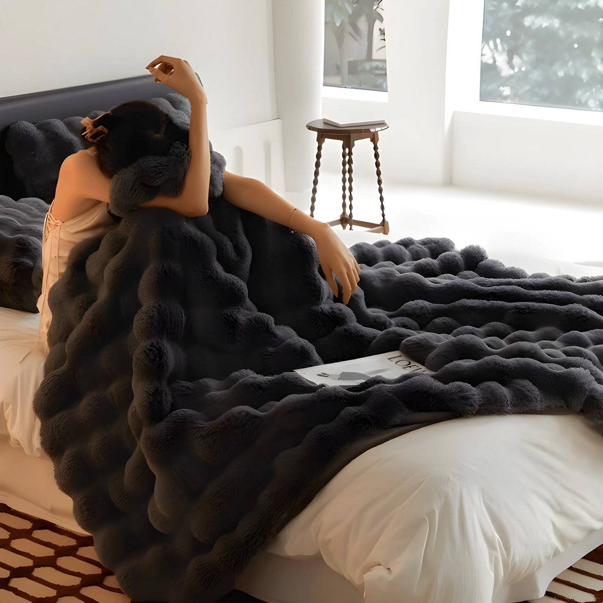 Fluff Bubble - Plush Faux Fur Blanket