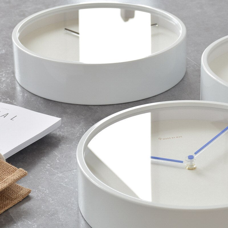 PineTime - Minimalist Scandinavian Wall Clock