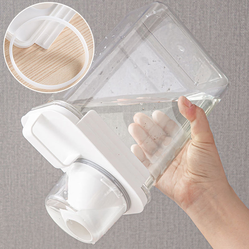 FreshKeeper - Airtight Storage Container with Measuring Cup