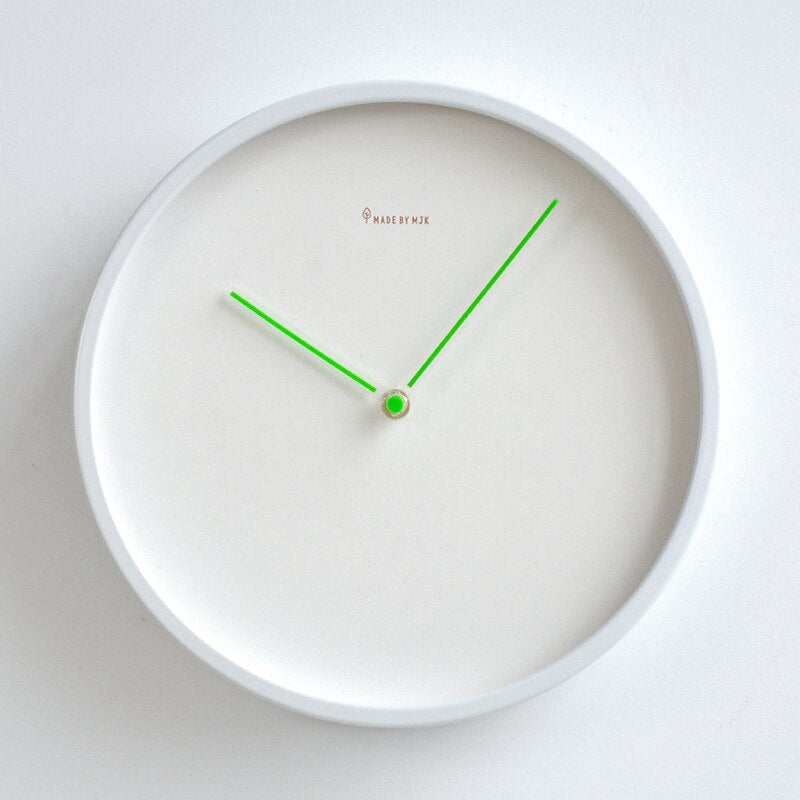PineTime - Minimalist Scandinavian Wall Clock