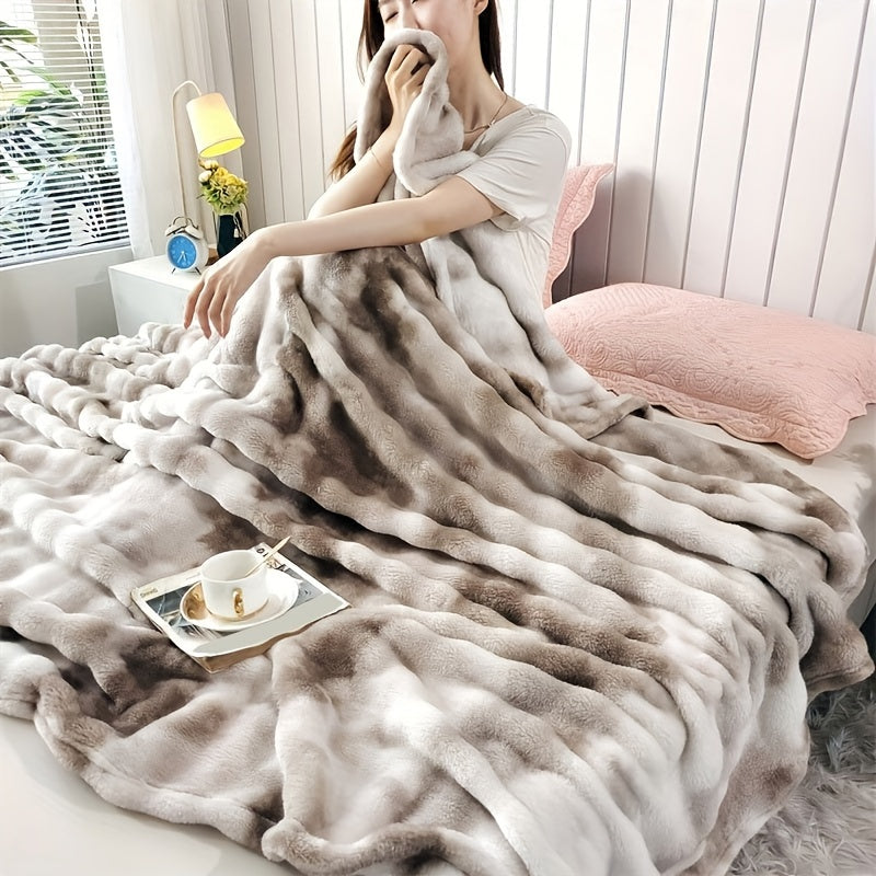 SnuggleFleece - Soft Fleece Blanket for All Seasons