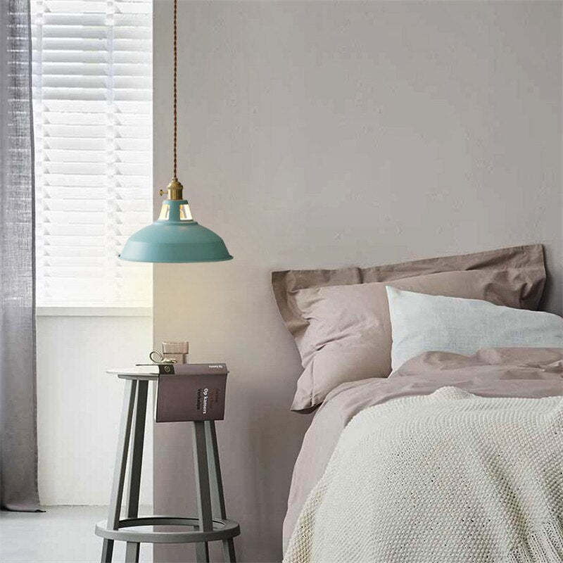 RadiantGlow Chandelier - Elegant Metal Chandelier for Stylish Interiors