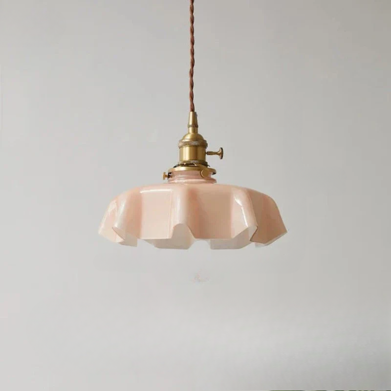 ClassicGleam - Brass Pendant Light for a Timeless Ambiance
