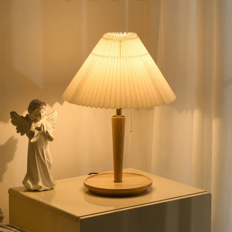 Woodly - Vintage Wood Table Lamp with Pleated Design