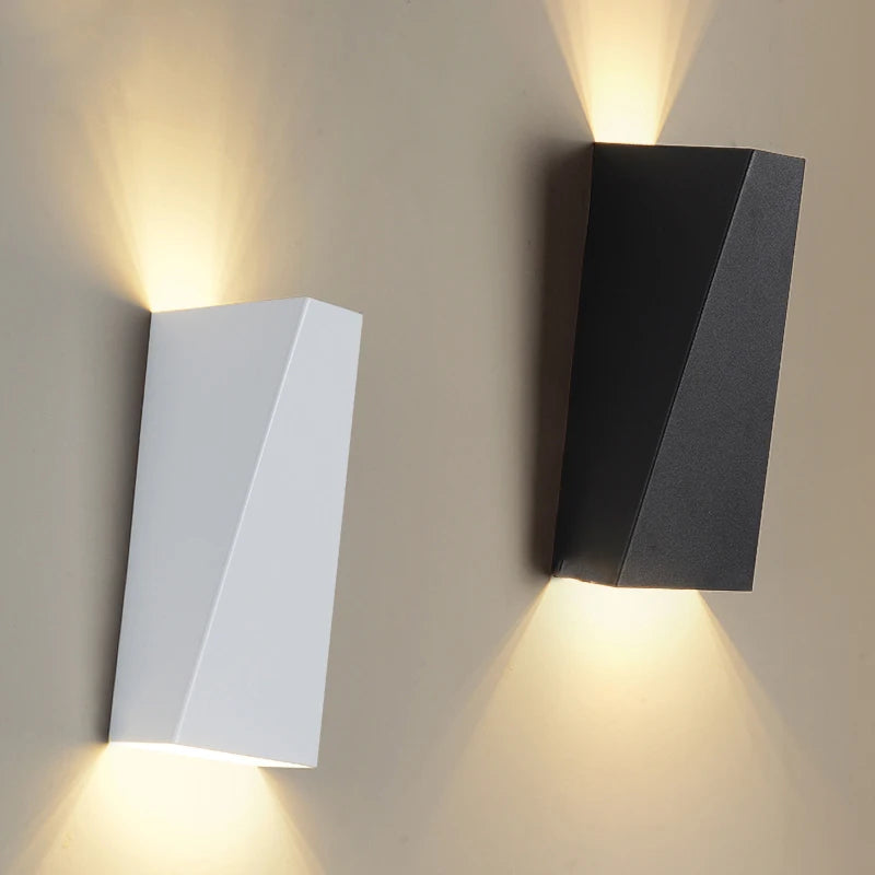 ChâteauLumière - Modular Luxury Wall Sconce for Modern Interiors