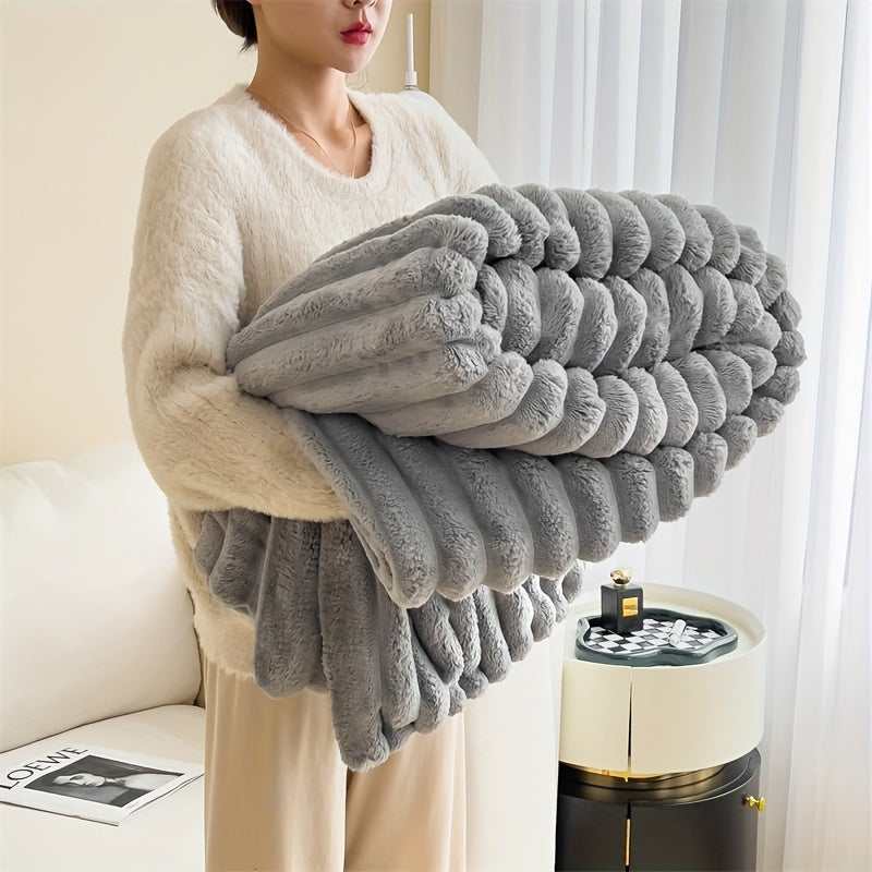 LuxFaux - Faux Rabbit Fur Throw Blanket