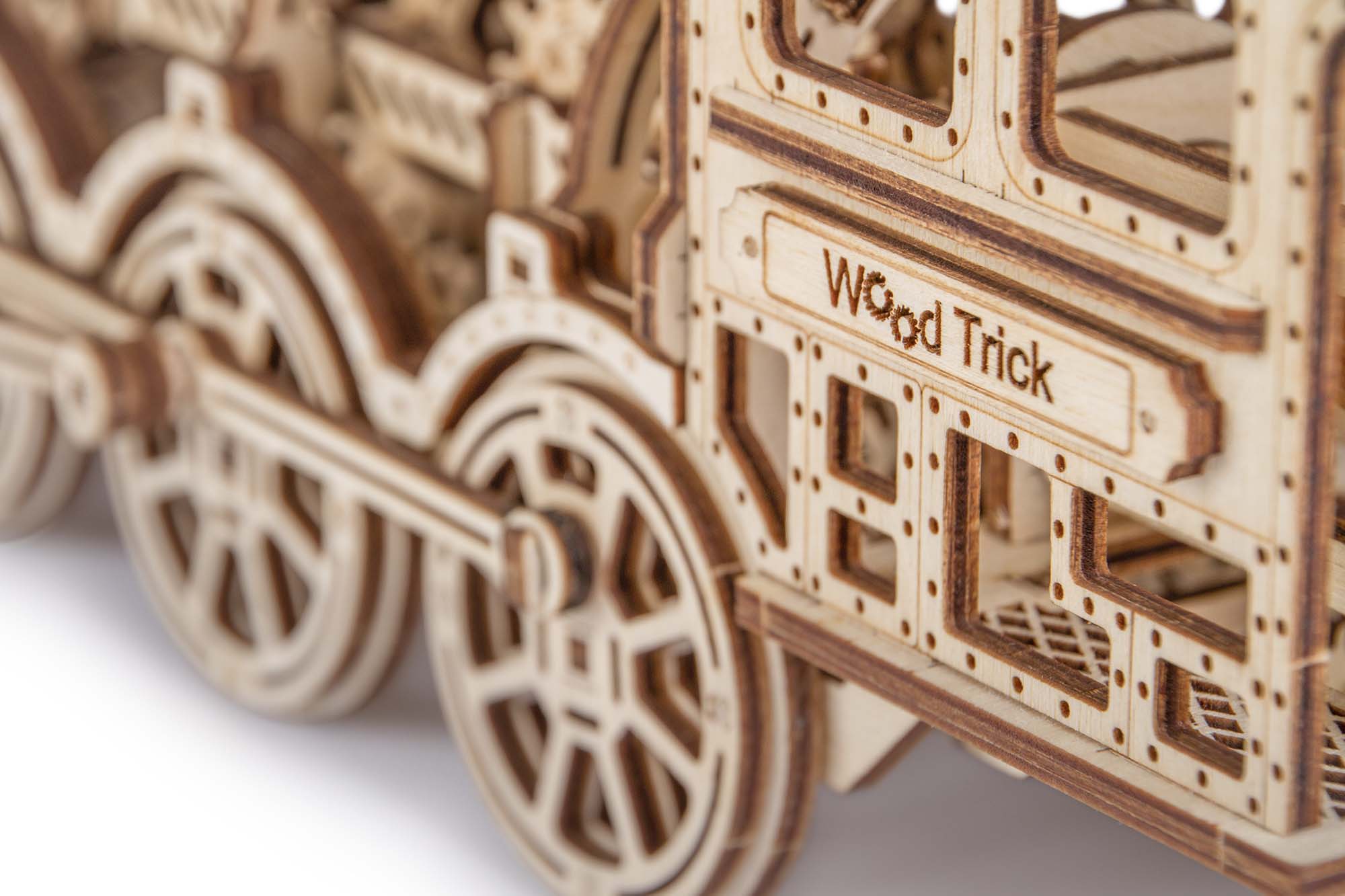 TrainCraft 3D Puzzle - Historic Wooden Locomotive with Wagon