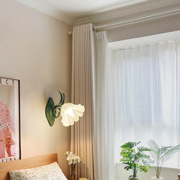 LilyGlow - Elegant Nature-Inspired Wall Sconce