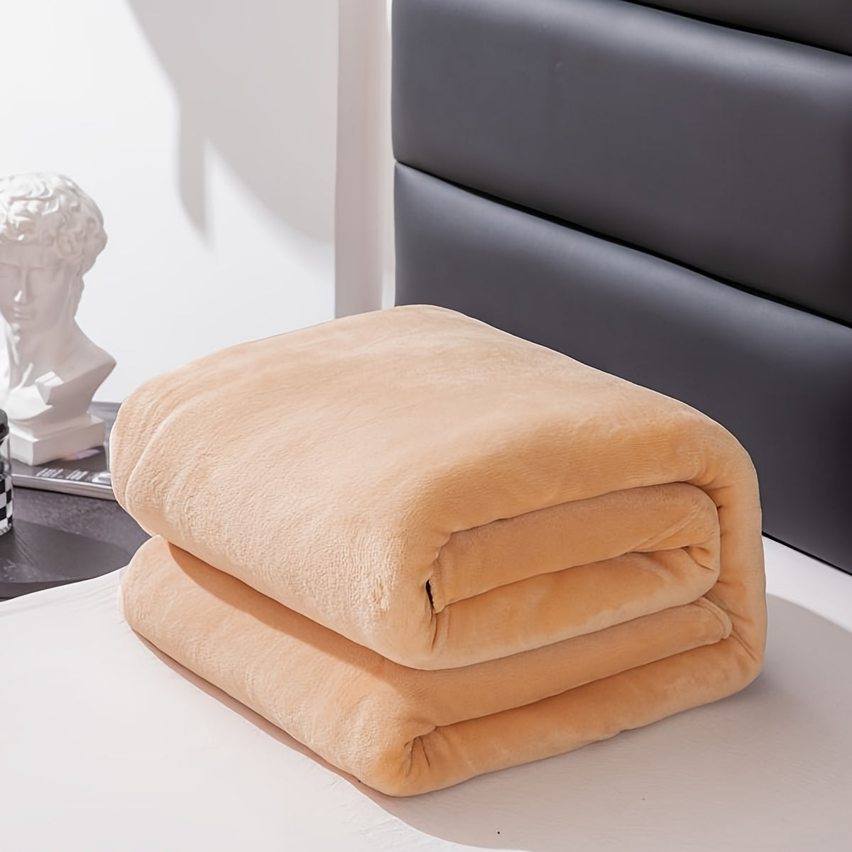 UrsaWeave - Soft Warm Flannel Throw for All Seasons
