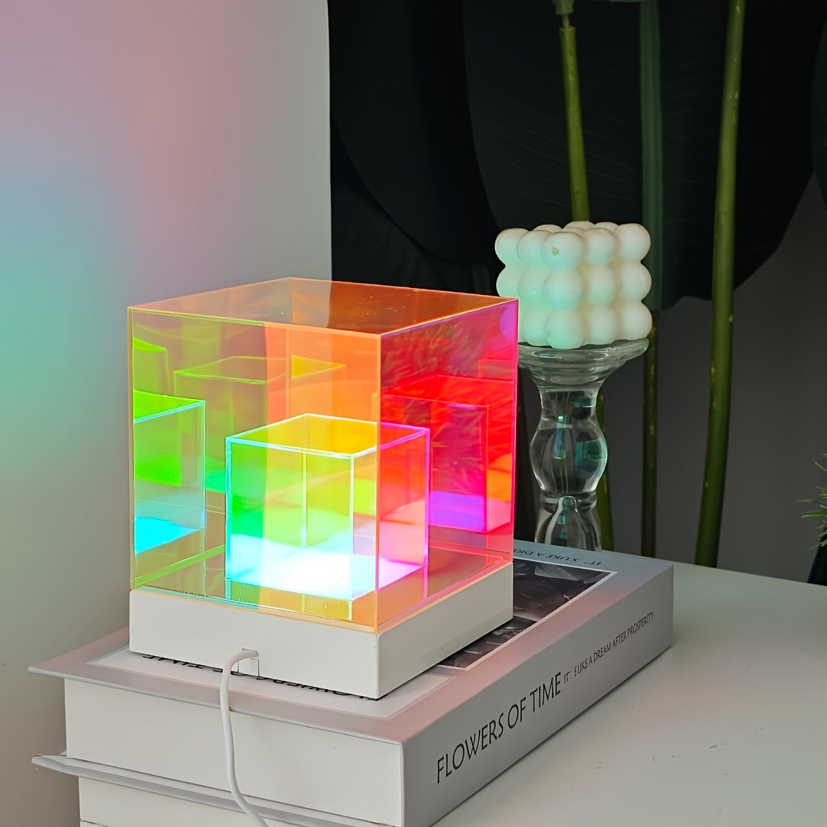Yunova - Adjustable 3-Color LED Table Lamp