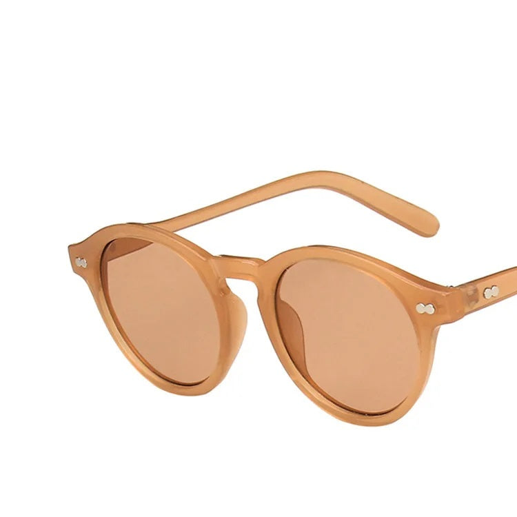 Natasha Shades - Lunettes de Soleil Rétro Élégantes