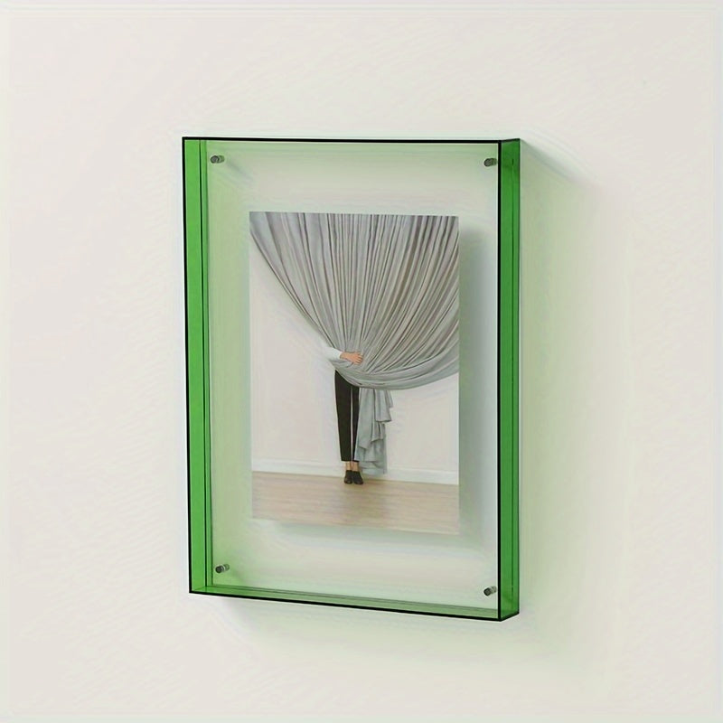 AcrylicFrame - Minimalist Acrylic Photo Frame