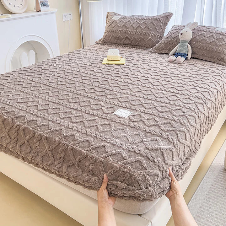 LuxeLoom - Luxurious Flannel Duvet for Optimal Warmth