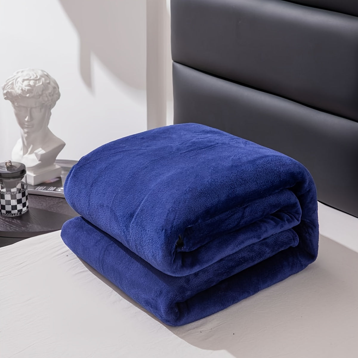 UrsaWeave - Soft Warm Flannel Throw for All Seasons