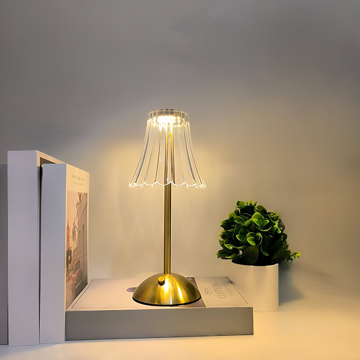 Lamora - Wireless Touch-Control LED Table Lamp