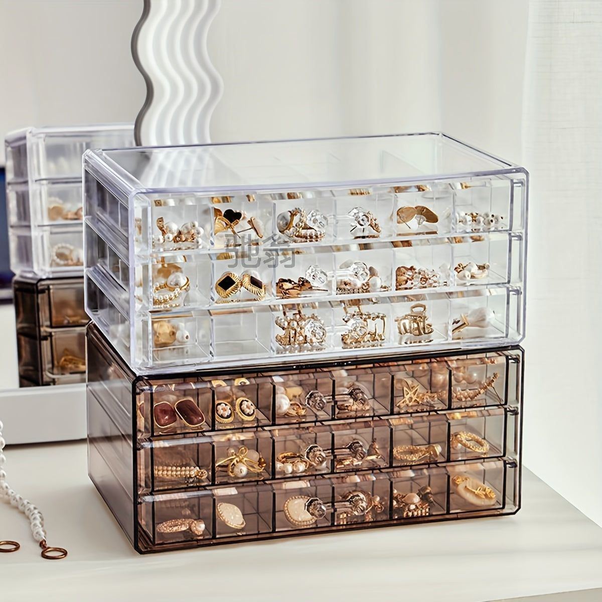 EleganceBox - Elegant Jewelry Box with 72 Compartments