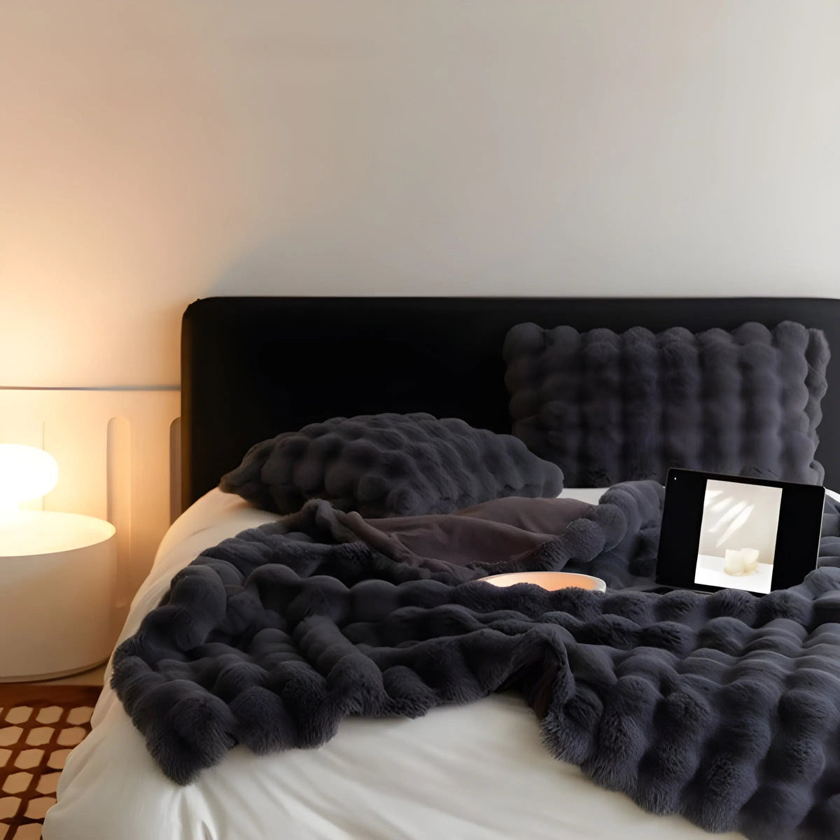 Fluff Bubble - Plush Faux Fur Blanket