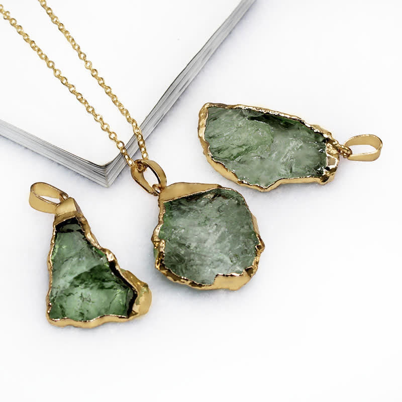 Lyra - Collier moldavite naturelle élégant
