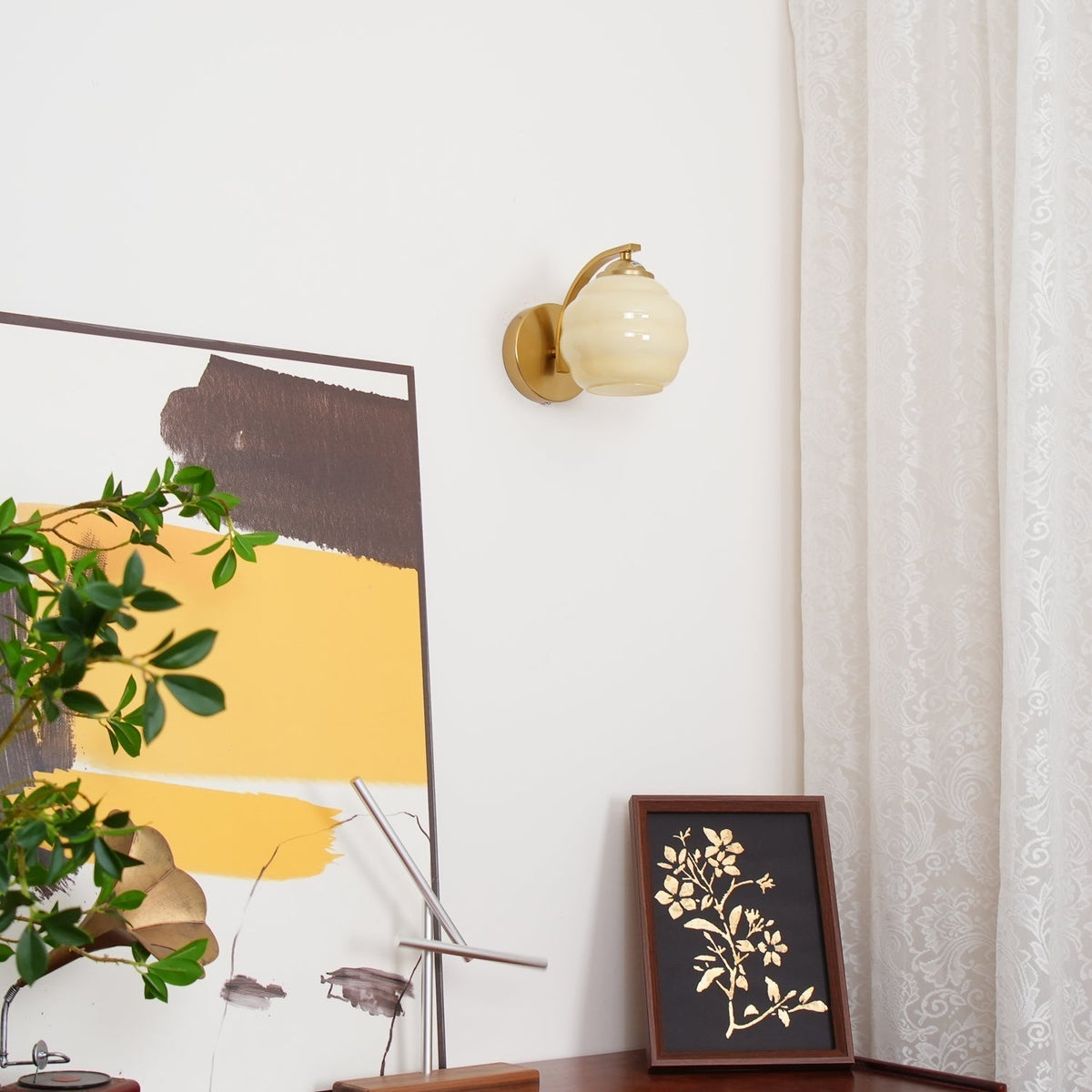 VintageGlam - Art Deco Wall Sconce for Timeless Interiors