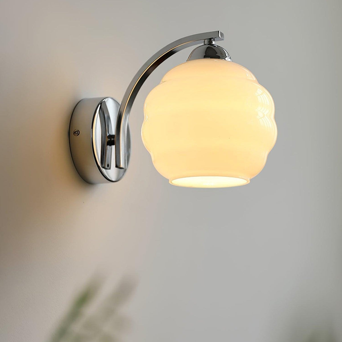 VintageGlam - Art Deco Wall Sconce for Timeless Interiors