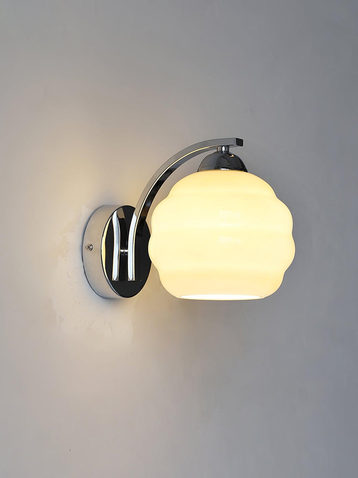 VintageGlam - Art Deco Wall Sconce for Timeless Interiors