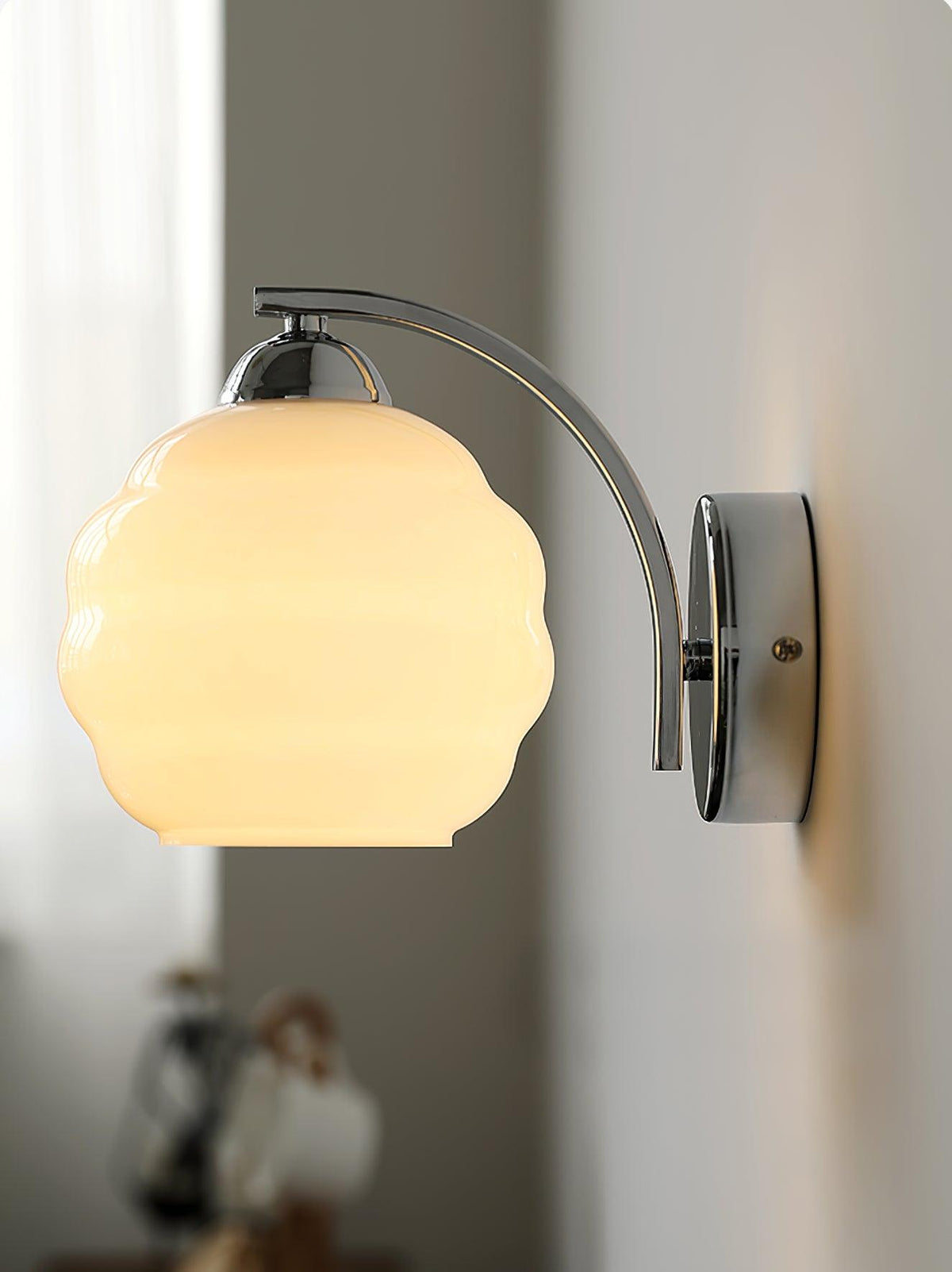 VintageGlam - Art Deco Wall Sconce for Timeless Interiors