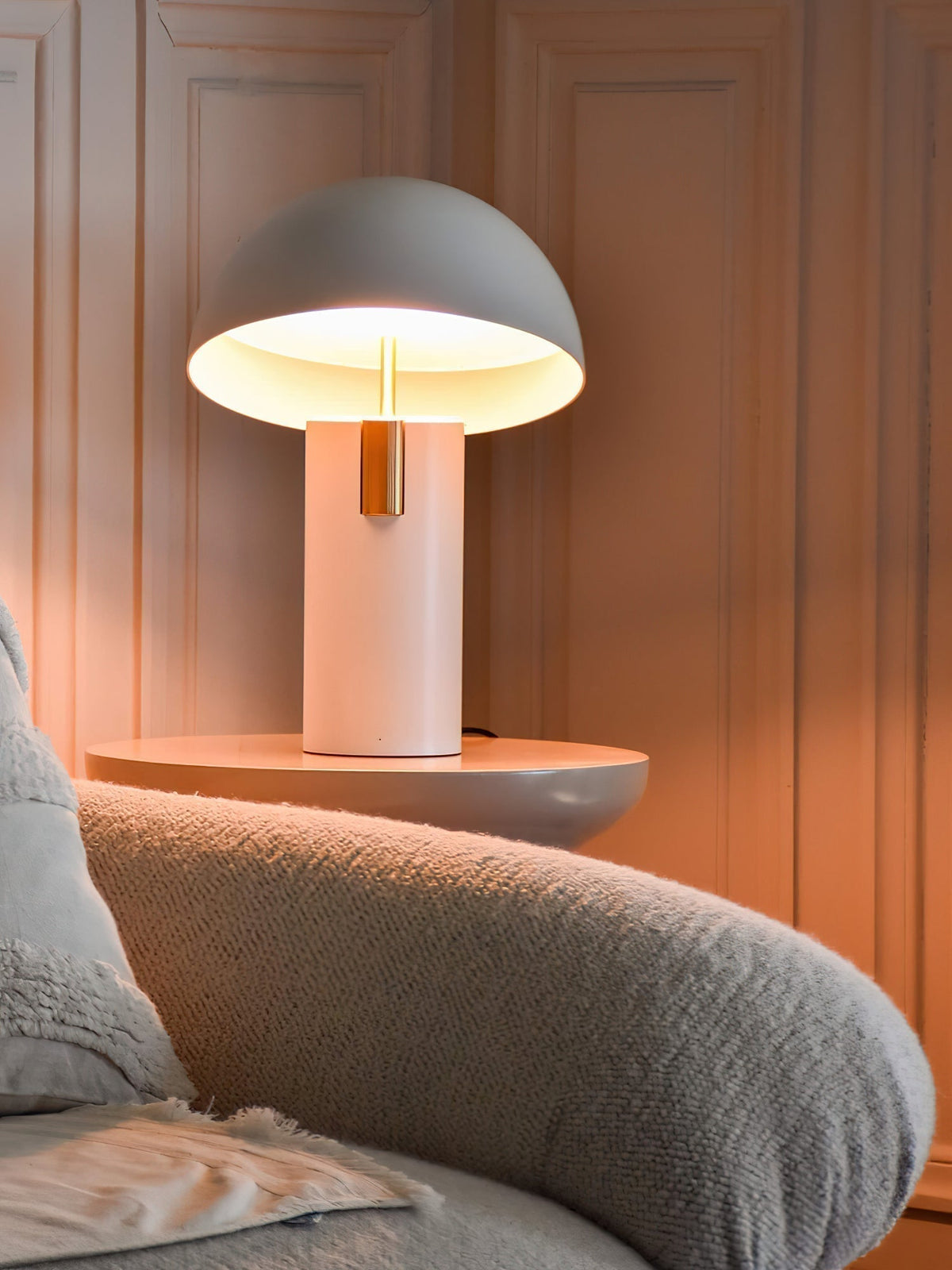 GlowAvora Table Lamp - Modern & Elegant Warm Lighting