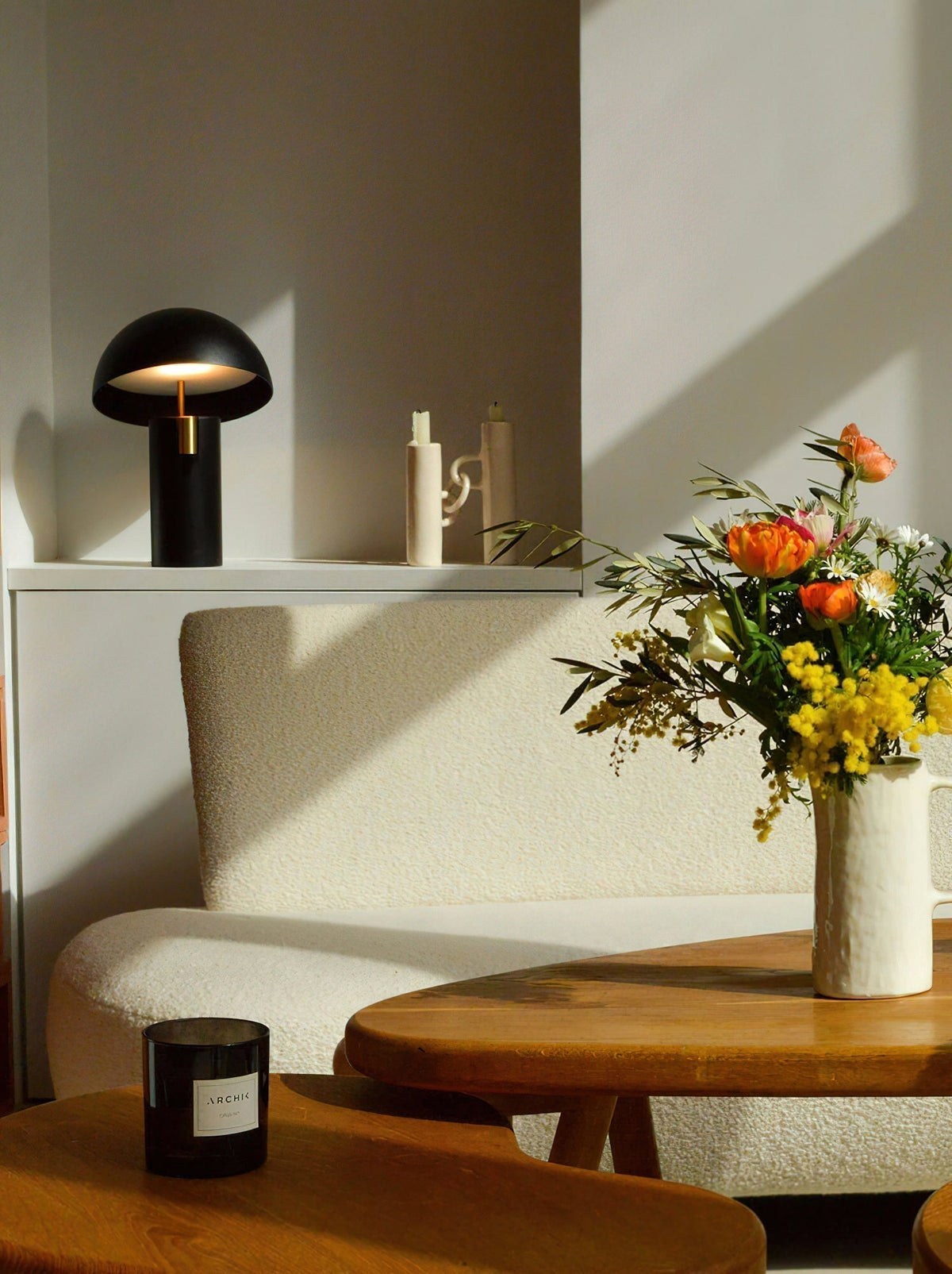 GlowAvora Table Lamp - Modern & Elegant Warm Lighting