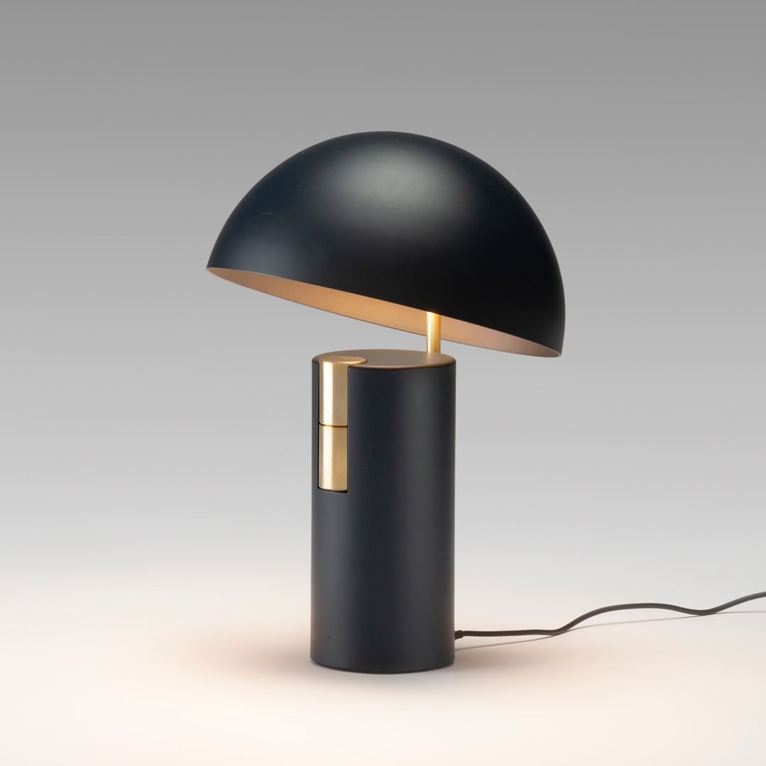 GlowAvora Table Lamp - Modern & Elegant Warm Lighting