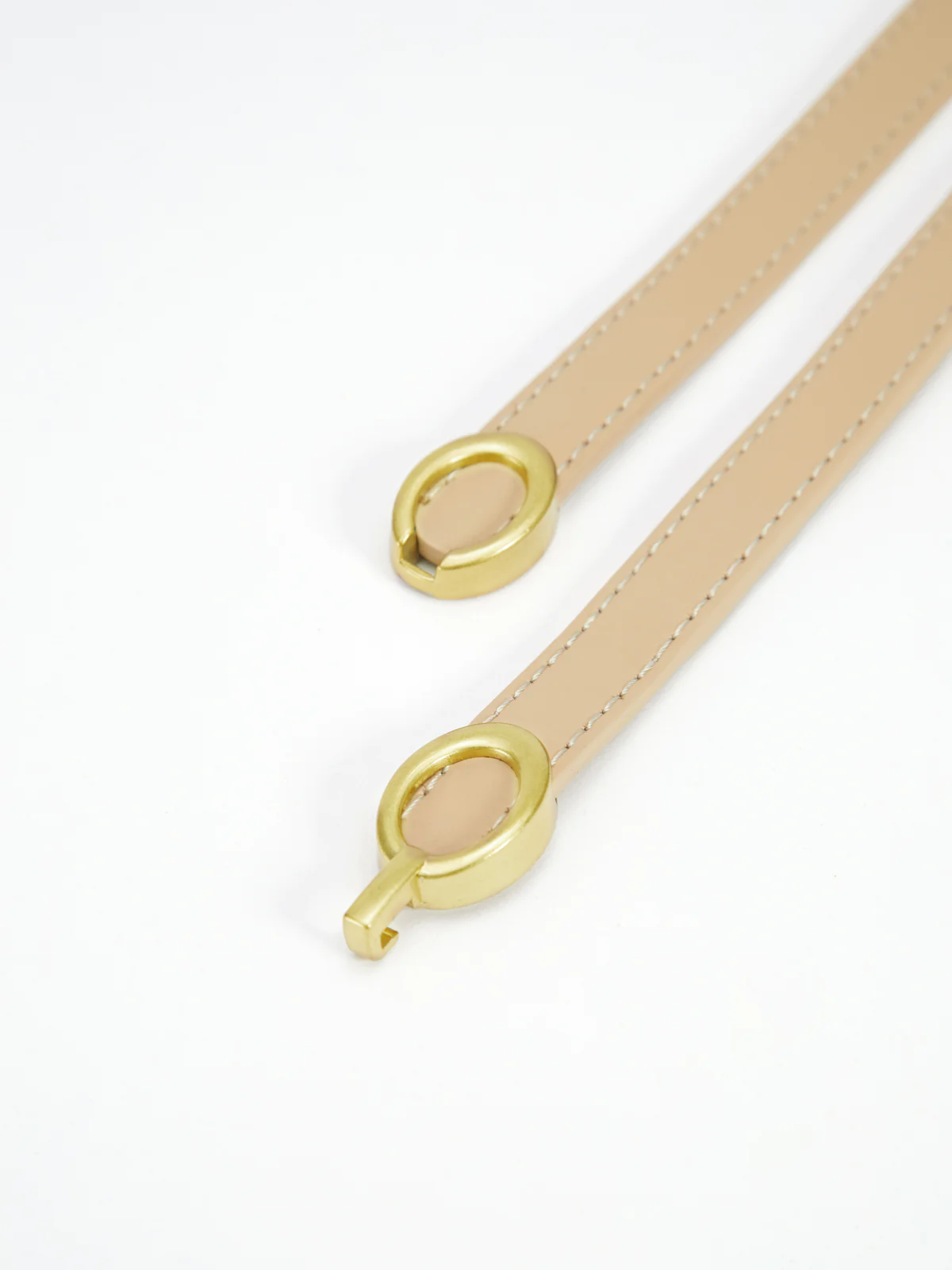 LuxeRing Belt - Ceinture Cuir Femme Boucle Anneau