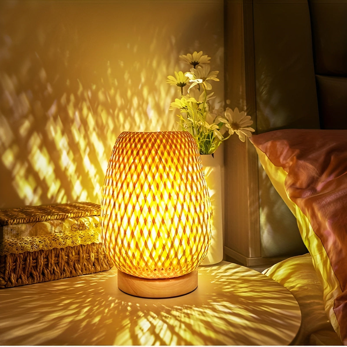 BambooAura - USB-Powered Bamboo Table Lamp
