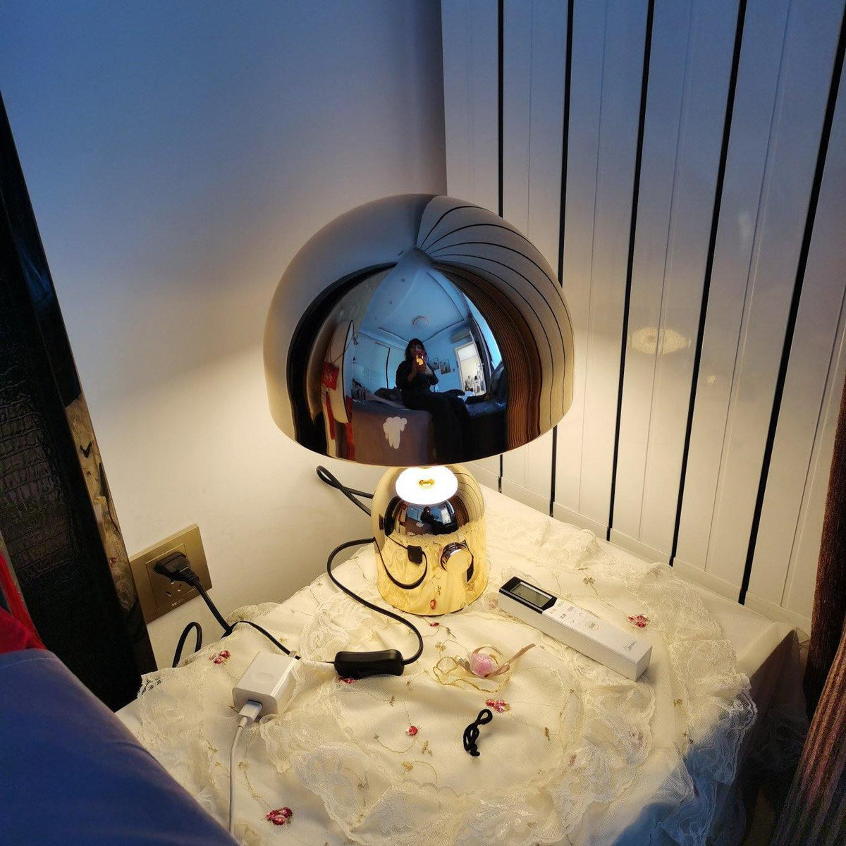 ChimeGlow Lamp - Elegant Bell-Shaped Lamp for the Home