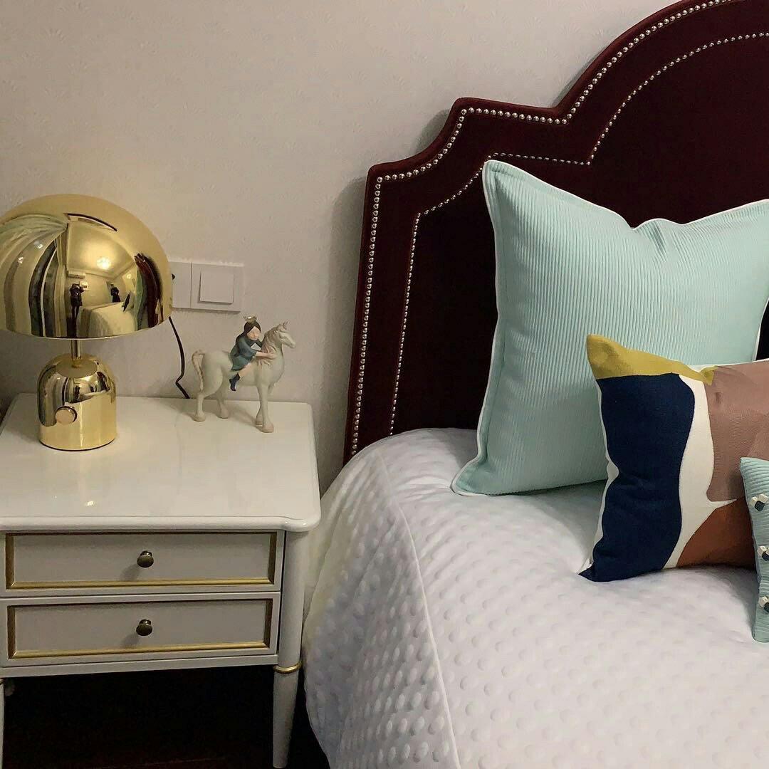 ChimeGlow Lamp - Elegant Bell-Shaped Lamp for the Home