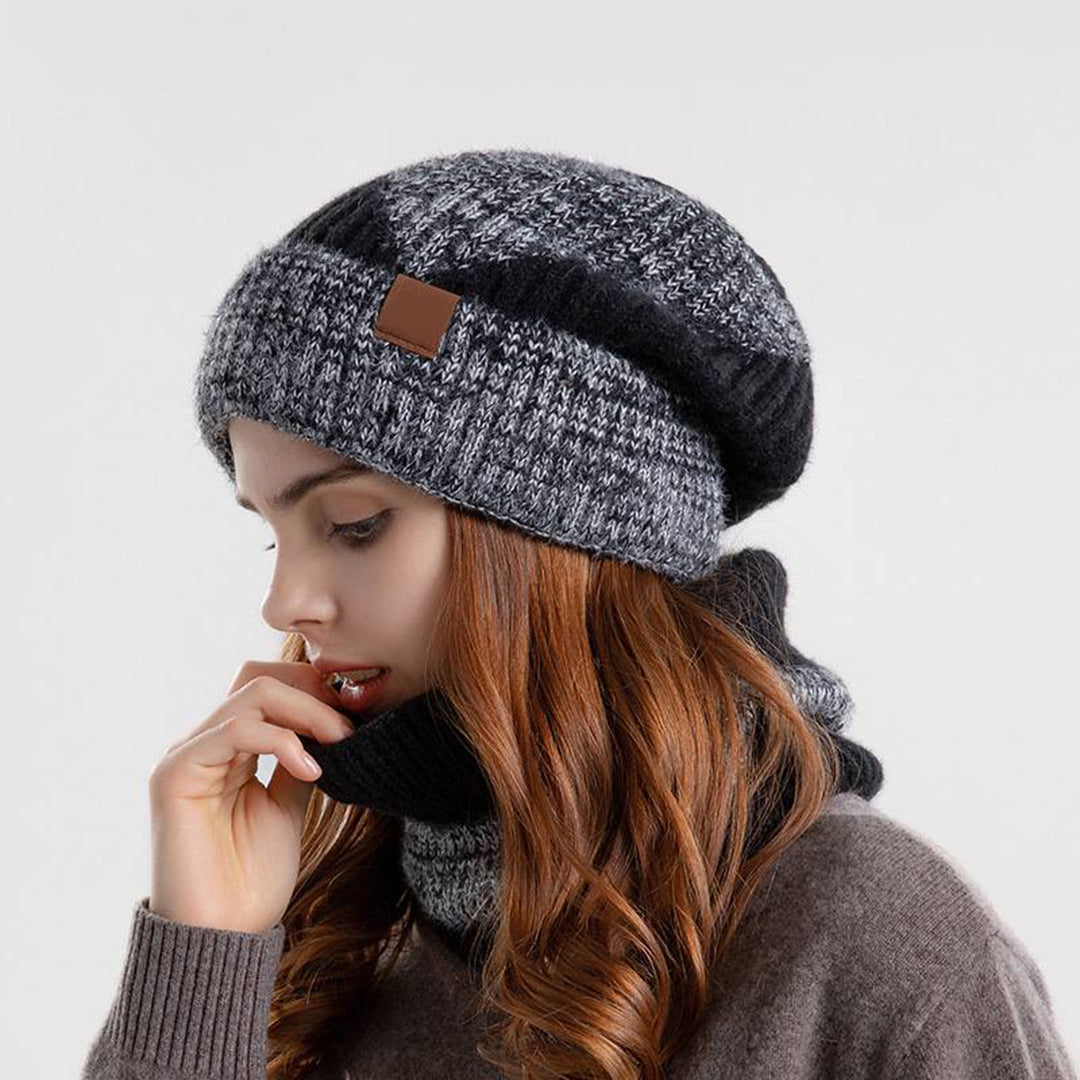 CozyWrap - Trendy Winter Beanie and Scarf Set
