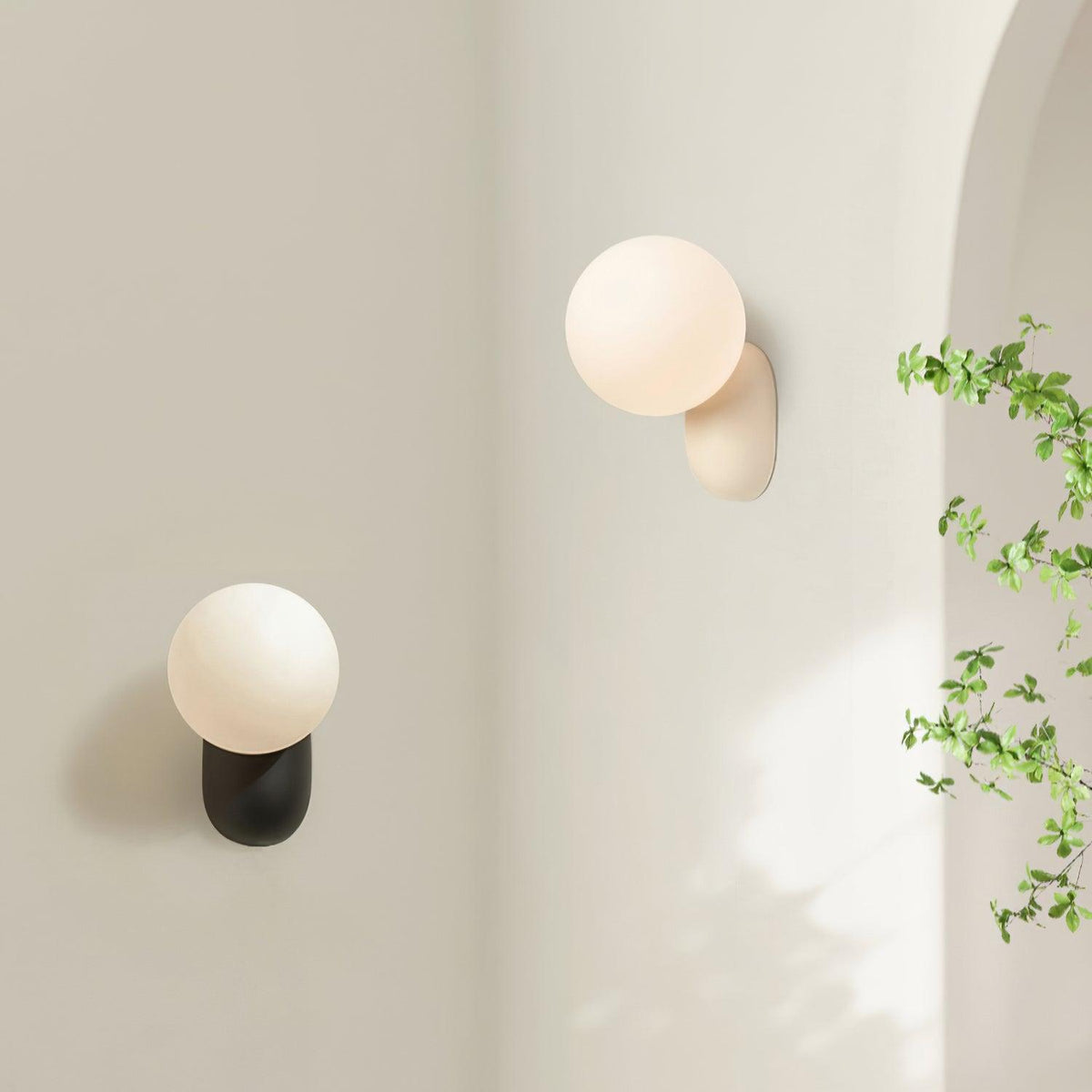 Utique - Elegant and Efficient Resin LED Wall Sconce