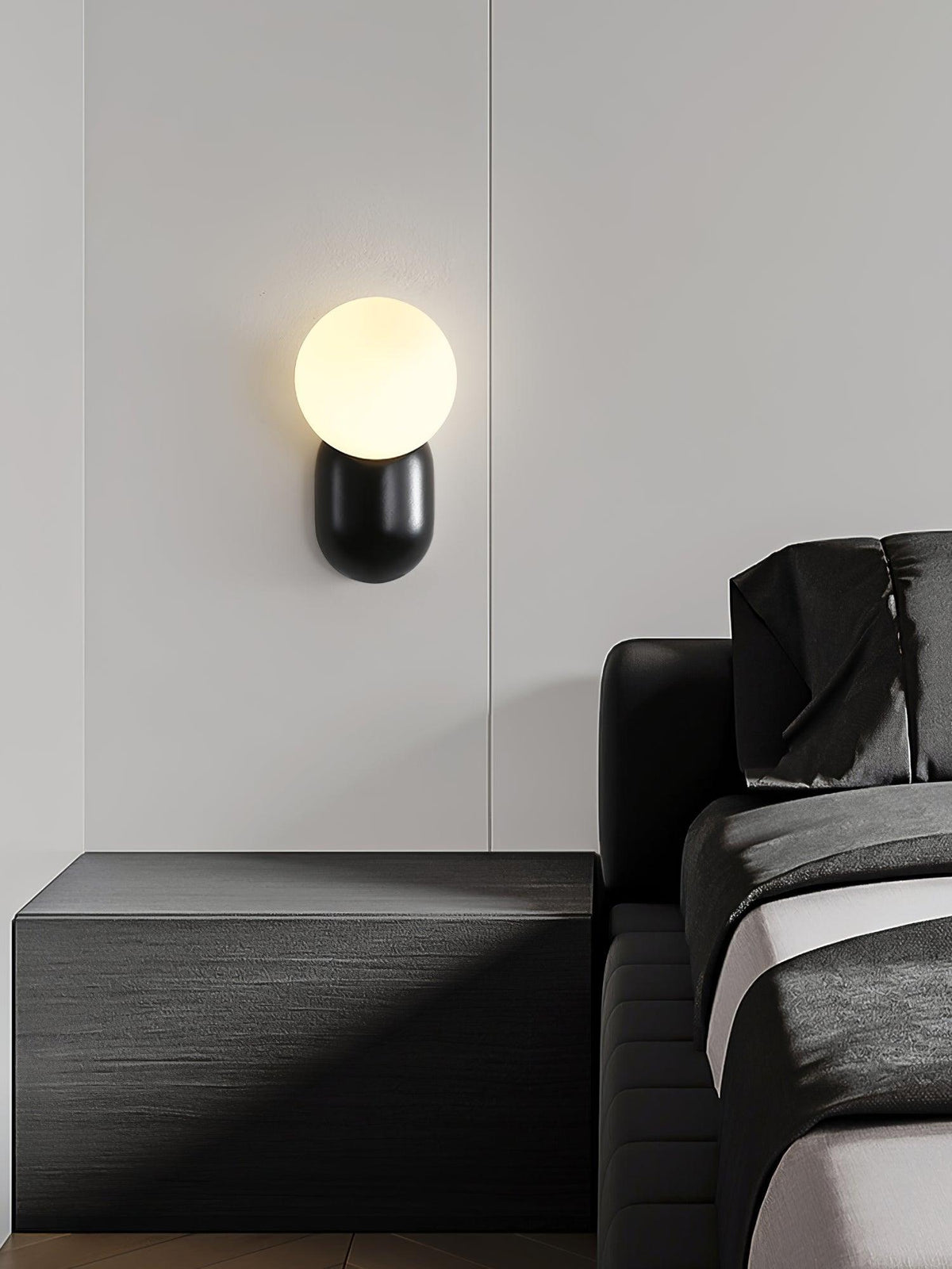 Utique - Elegant and Efficient Resin LED Wall Sconce