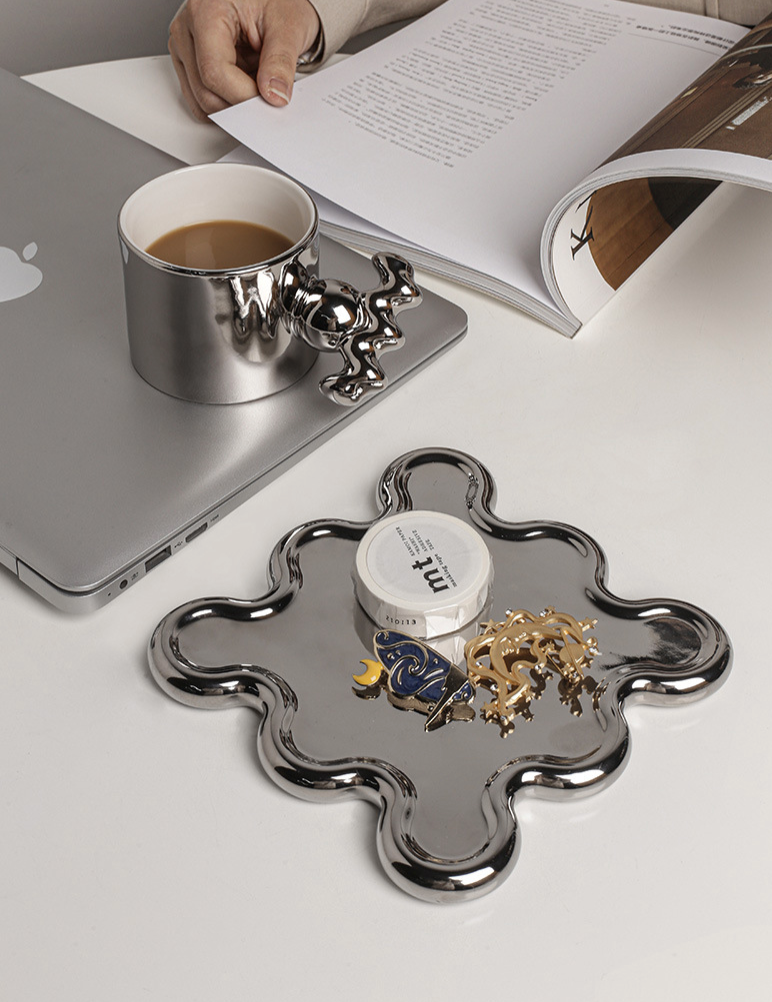Cupido - Handmade Porcelain Cup and Saucer Set