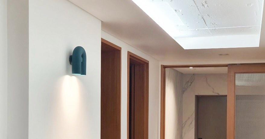 Circus Magic - Adjustable U-Module Wall Light
