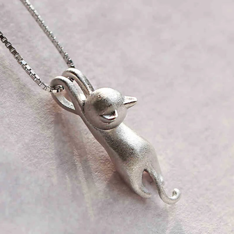 Mia - Collier petit chat joueur en argent 925